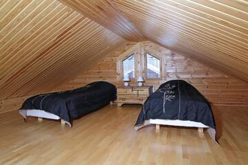 Фото номера Коттедж с 1 спальней и сауной (Ketunkolo) Кемпинги Messilä Camping г. Холлола 11