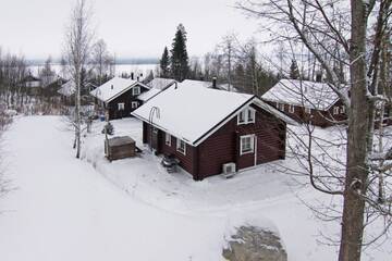 Фото номера Коттедж с 1 спальней и сауной (Ketunkolo) Кемпинги Messilä Camping г. Холлола 21